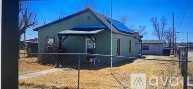 Main picture of 1536 W 16th St