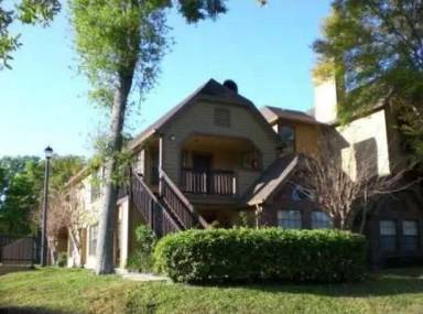 Main picture of 320 Forestway Cir