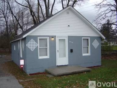Main picture of 2712 Webber St