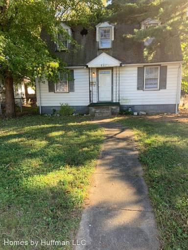 Main picture of 801 E Riverside Dr