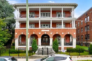 Main picture of 209 W 5th Ave