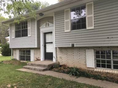 Main picture of 1402 W 2nd St
