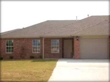 Main picture of 2017 Clover Ave