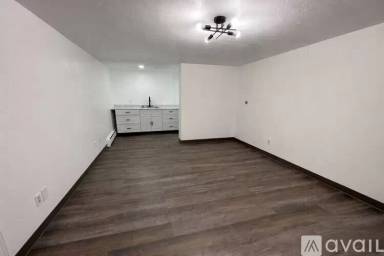 Main picture of 2199 S Linn Ave