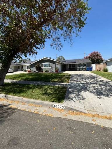 Main picture of 16025 Pescados Dr