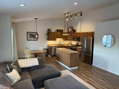 Main picture of 583 Ocean Point Dr