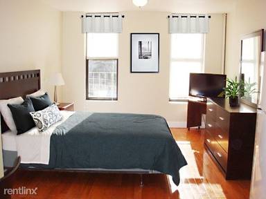 Main picture of 60 E 111th St