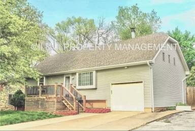 Main picture of 4715 Fontana St