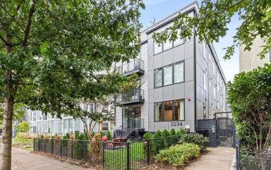 Main picture of 2234 11th St NW