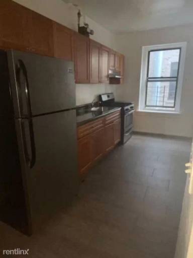 Main picture of 1114 College Ave