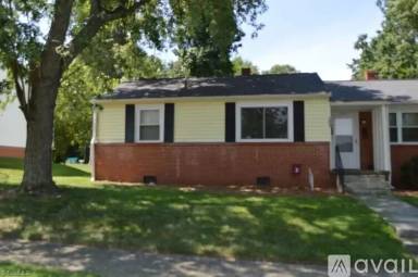 Main picture of 1805 Villa Dr