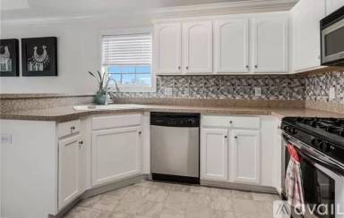 Main picture of 207 Providence Dr