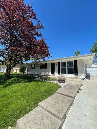 Main picture of 700 Maumee Dr