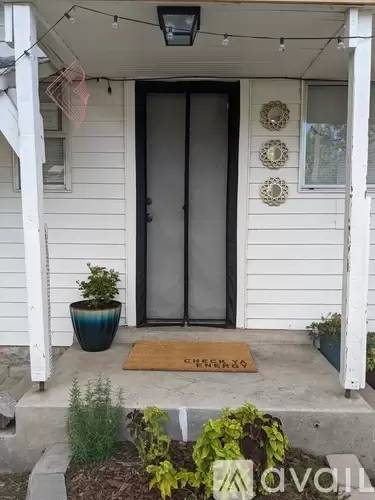 Main picture of 3002 Porter Avenue - 555