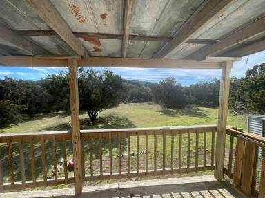 Main picture of 390 Yorktown Dr