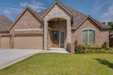 Main picture of 4001 Sam Gordon Dr