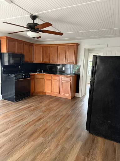 Main picture of 927 N Grandview Ave
