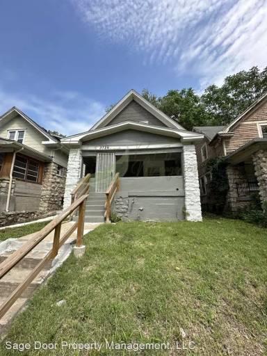 Main picture of 3729 Olive St