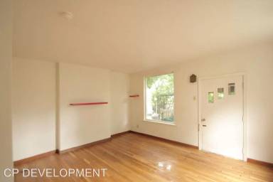 Main picture of 413 Lamar Ave