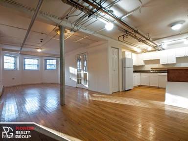 Main picture of 1033 Dempster St