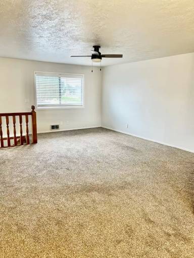 Main picture of 602 John Adams Ct
