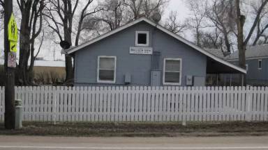 Main picture of 2515 Laporte Ave