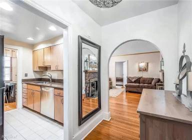 Main picture of 15295 Library Ln