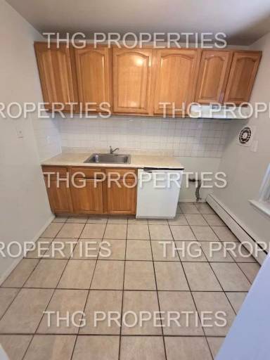 Main picture of 27 Green St
