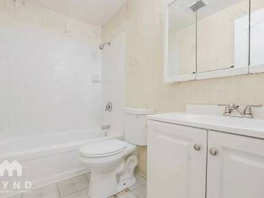 Main picture of 3028 W Don Francisco Dr