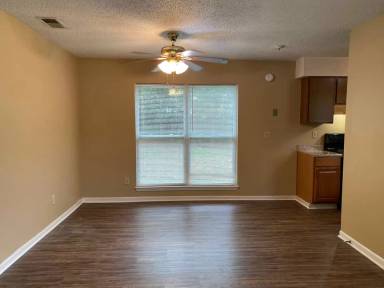 Main picture of 124 Westscott Dr