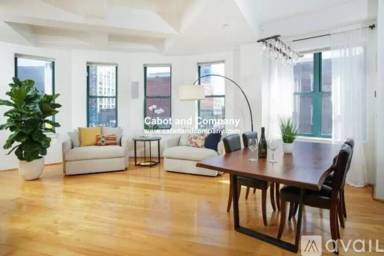 Main picture of 40 Fay St