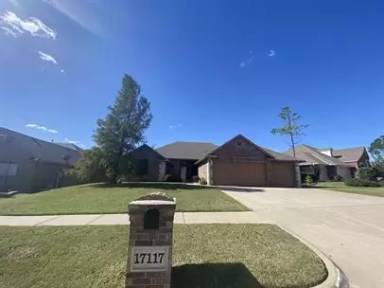Main picture of 17117 Platinum Ln