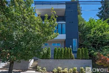 Main picture of 814 14th Ave