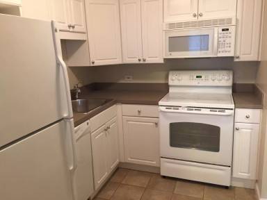 Main picture of 10 E Ontario St Apartments
