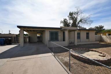 Main picture of 630 W Inglewood St