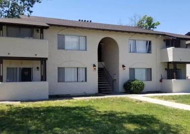 Main picture of 25 Cameo Dr
