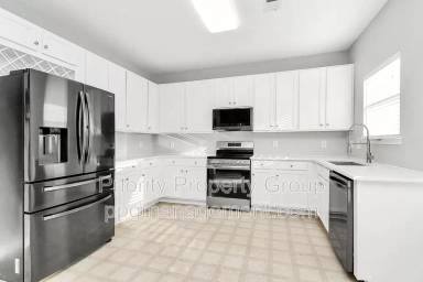 Main picture of 610 Latimer Way
