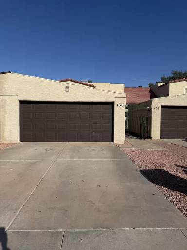 Main picture of 436 E Pecan Rd