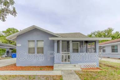 Main picture of 685 Sears Ave NE