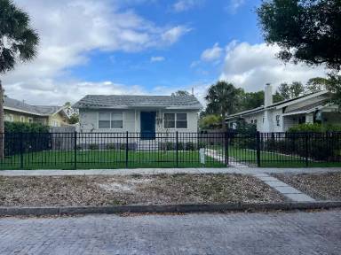Main picture of 2351 2nd Ave N