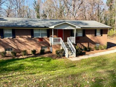 Main picture of 3113 Ginn Dr