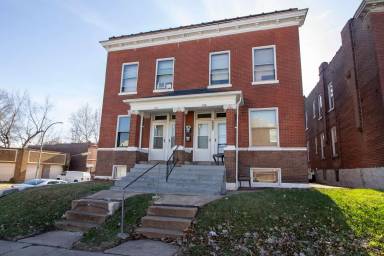 Main picture of 3300 Keokuk St