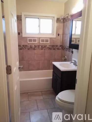 Main picture of 4400 W 21st Pl
