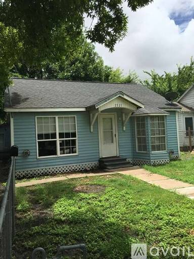 Main picture of 2321 4th Ave N