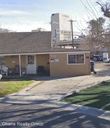 Main picture of 512 N 1st St