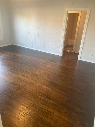 Main picture of 901 Modica St