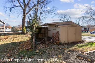 Main picture of 8847 Ford Ave