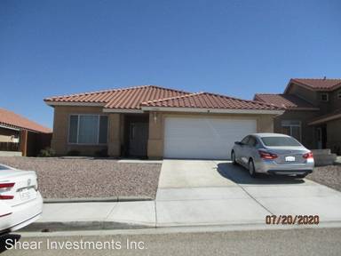 Main picture of 17584 Caprice Way