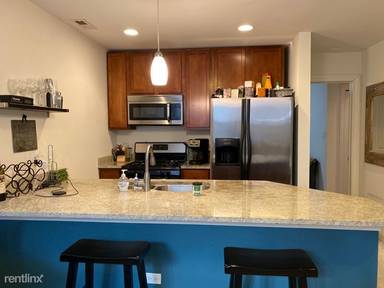 Main picture of 2335 W Iowa St