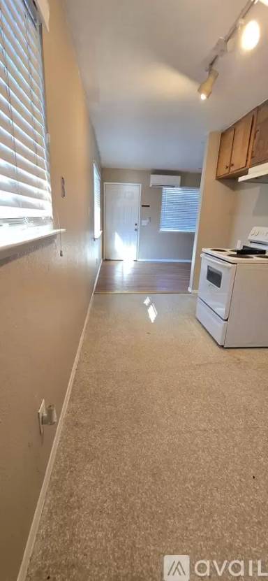 Main picture of 434 N 6th Ave